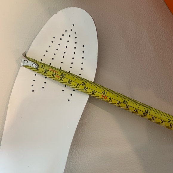 Brand new. Genuine Valentino Garavani Rose petal Sneakers - Picture 13 of 14